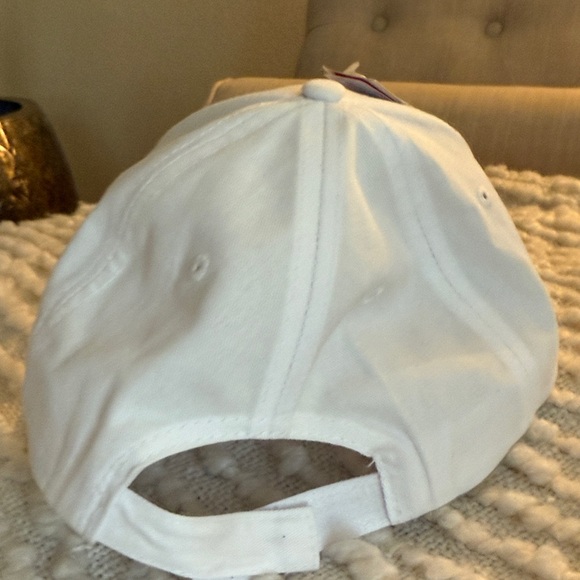 Hawaii Embroidered Caps Set - Picture 5 of 7